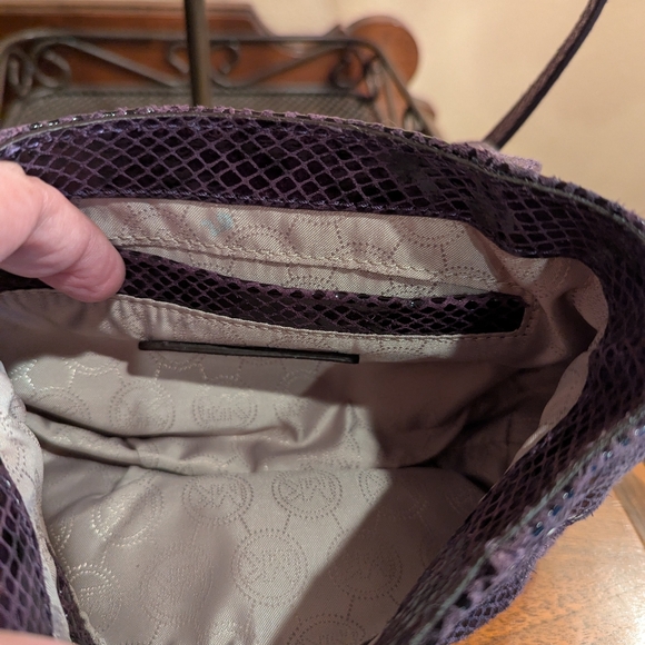 Michael Kors purple 💜 leather snakeskin print crossbody - Picture 8 of 15